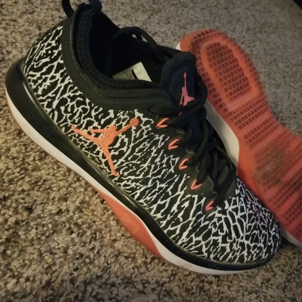 Jordan's - Picture 3 of 4